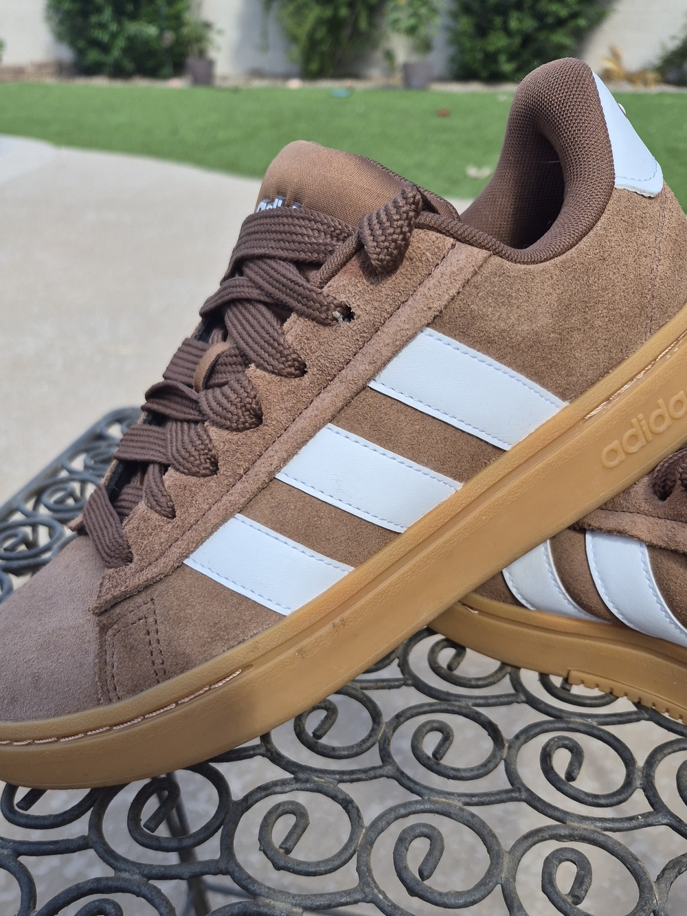 Adidas Men's Brown Suede Grand Court Alpha 00 Sneakers size US 9